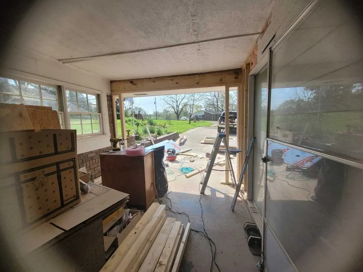 Air movers and dehumidifier for Drying & Dehumidification in Conewago